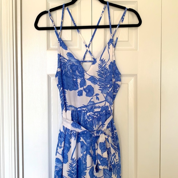 My Michelle Blue and White Linen Jumpsuit - Picture 4 of 9